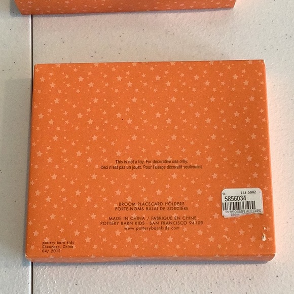 Pottery Barn Kids HALLOWEEN broom place card holders black New in box set of 4 - Picture 2 of 5